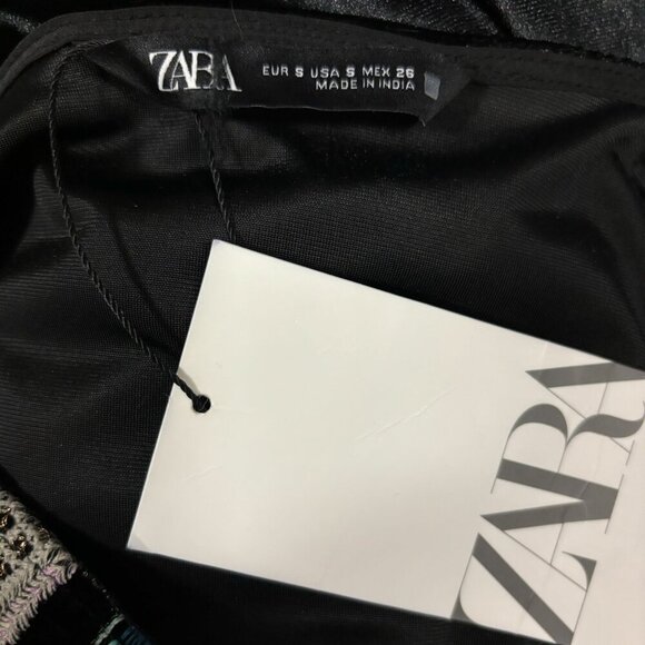 Zara Womens  Black Velvet  Multicolor Embroidered Mini Skirt Size Small - Picture 6 of 8